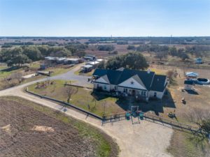 Escape The City at This Luxury Ranchette in Texas
